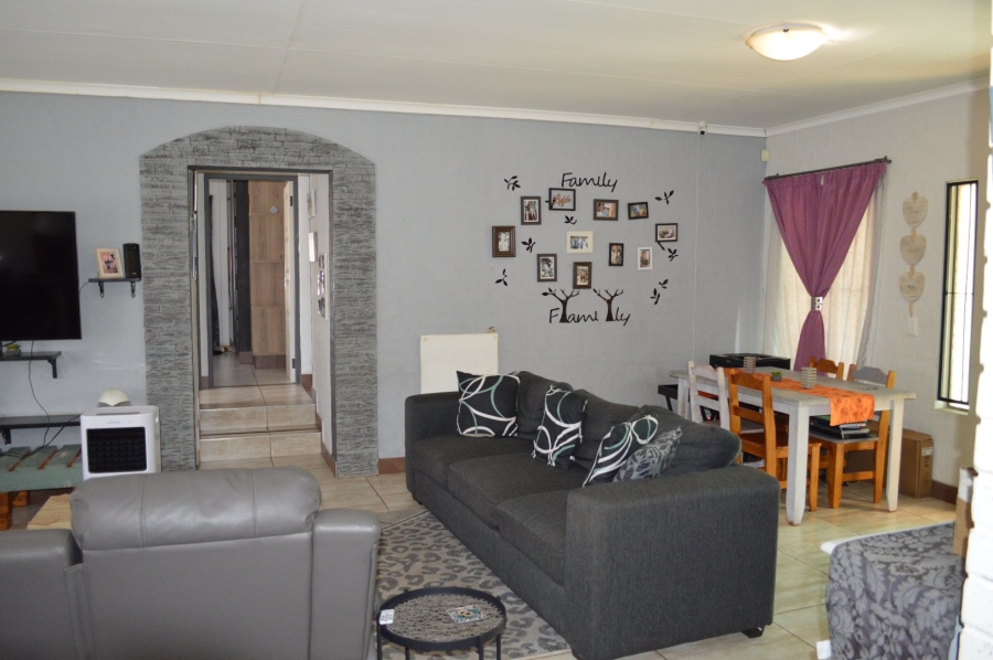 3 Bedroom Property for Sale in Doringkruin North West